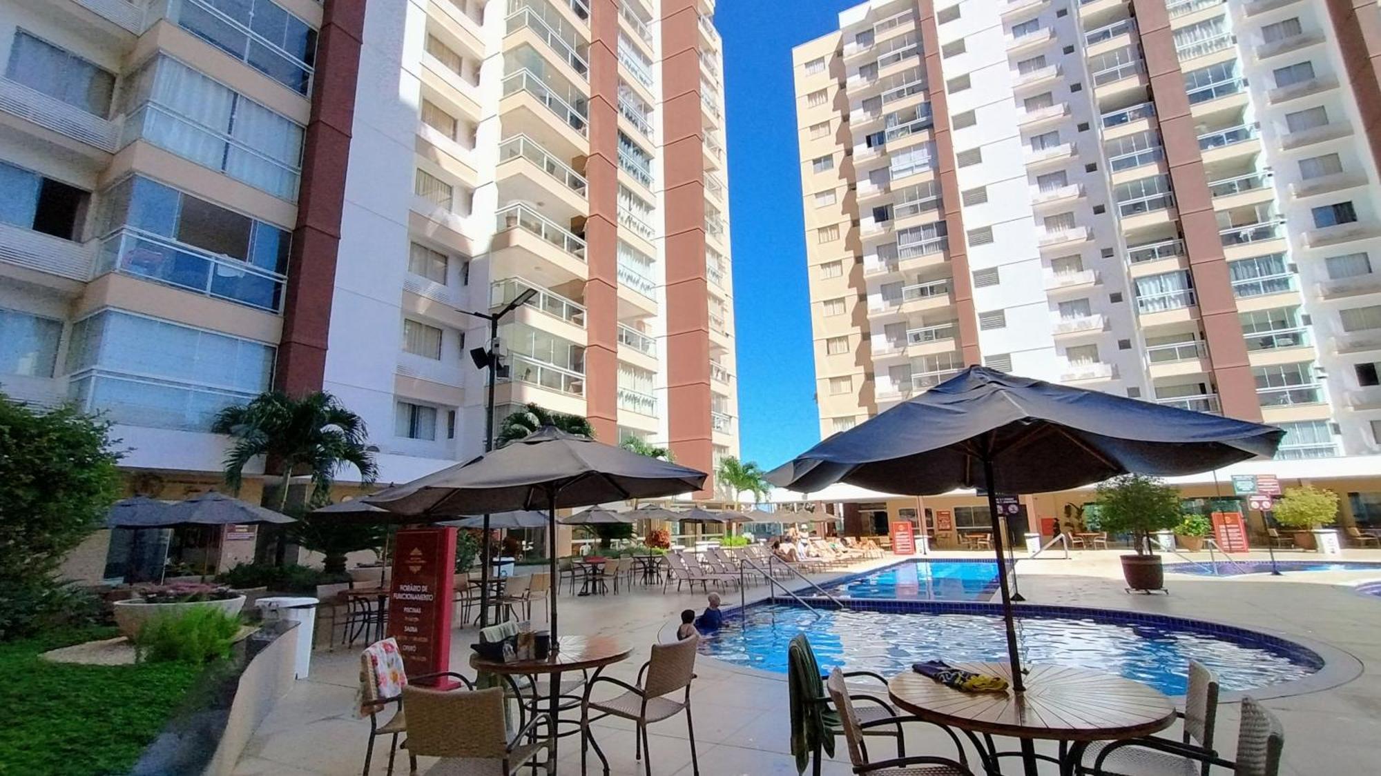 Casa Da Madeira Caldas Novas - Achei Ferias - Com Roupa De Cama Bagian luar foto